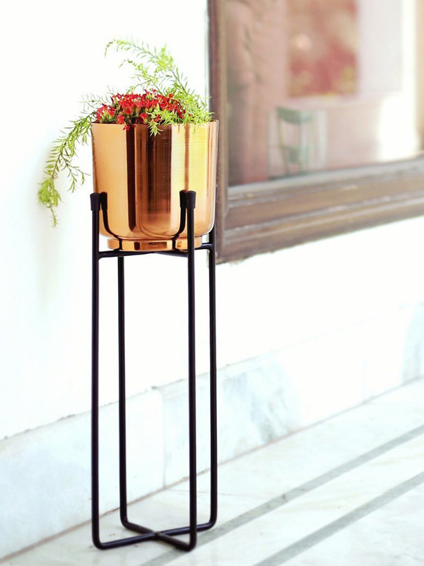 planter with stand